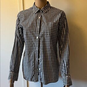 Uniqlo Women's Black and White Checkered Button Down Shirt